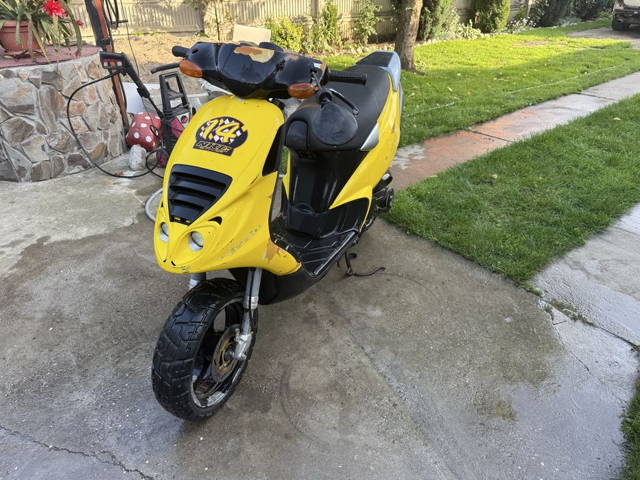 Scuter Piaggio cu Carte si RAR efectuat