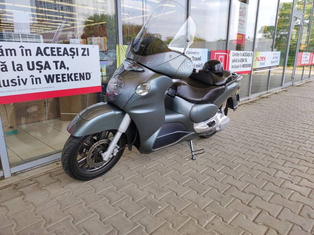 Maxi scuter Aprilia scarabeo 500 2003  restaurat in 2018