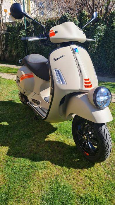 Vand Vespa 300 GTV