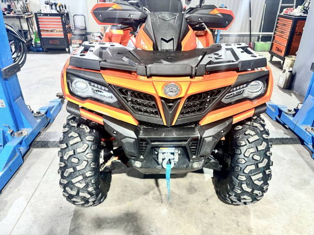 Cf moto 1000  cumparat de nou unic proprietar