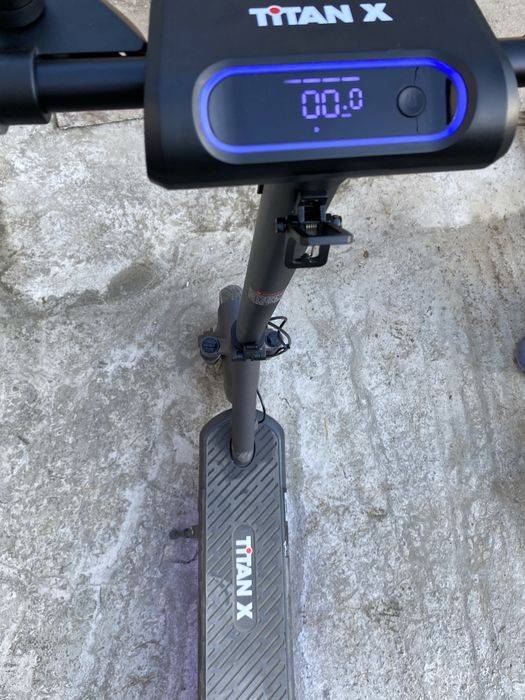 Vand trotineta electrica Miria Titan X sau schimb cu cross 125cc