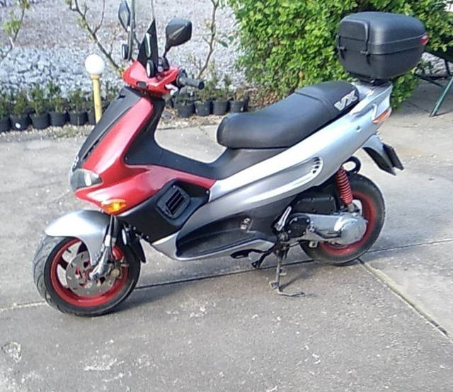 Vând urgent Gilera Runner 50 cc