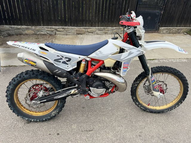 Vand Beta , 300 RR