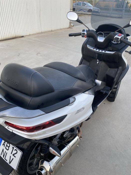 Vind Piaggio MP3 / 500