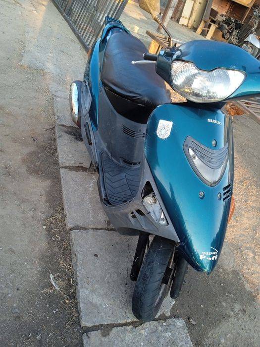 Vând Scuter Suzuki an 125 1996
