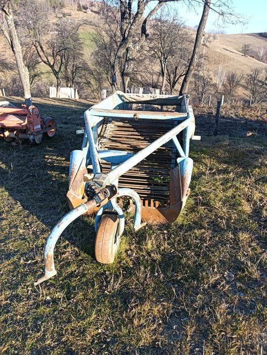 De vânzare SNOWMOBIL