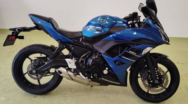 Kawasaki Ninja EX650K cu ABS