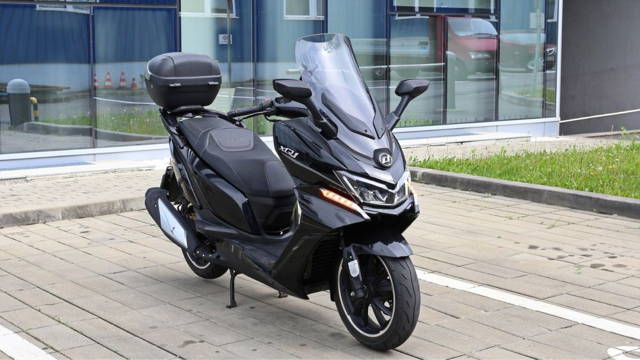 Scuter Daelim xq1 125