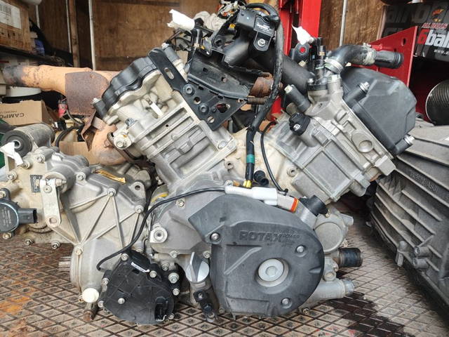 Vand motorare 500/570/650/1000 Can Am Renegade/Outlander