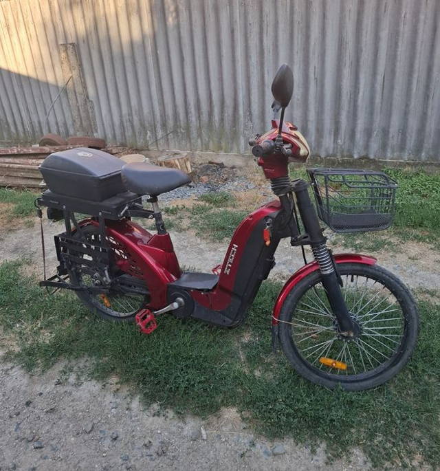 Scuter Electric  Z-Tech