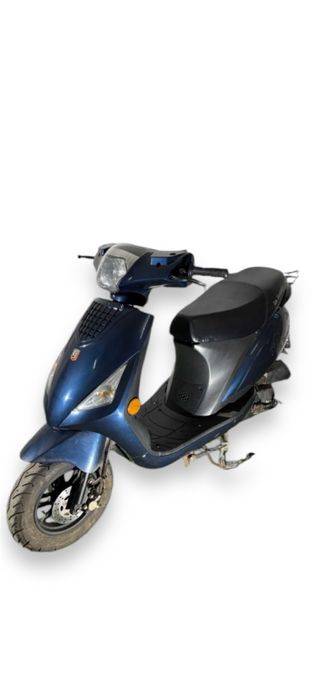 Scuter fara permis La Souris