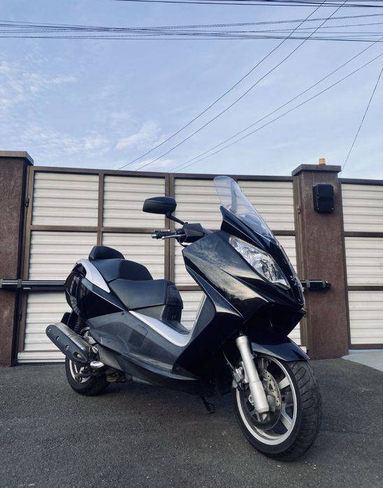 Motocicleta peugeot satelis 400 A2