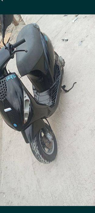 Vând scuter Piaggio zip de 49 CC proba spune tot