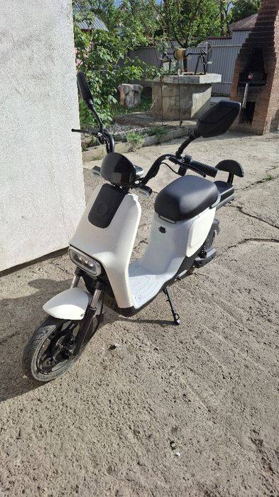 Vând URGENT Scuter Electric