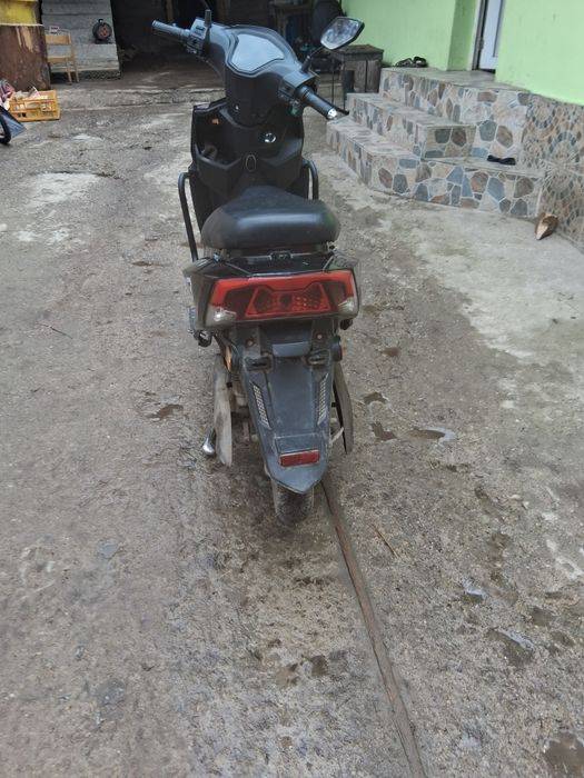 Vând scuter electric hoinarul
