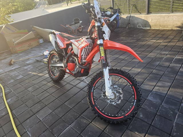 Motocicleta Beta 430 RR - enduro