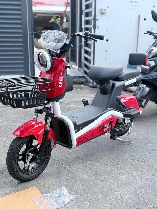 Scuter electric full fara permis