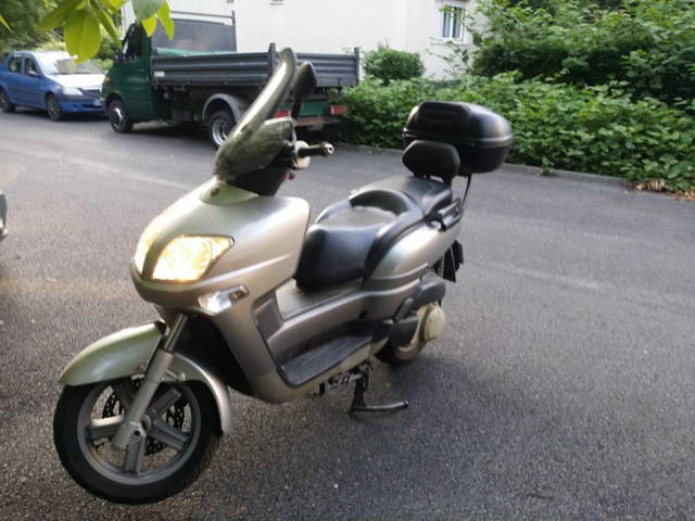 Vand scuter Yamaha Versity 2003