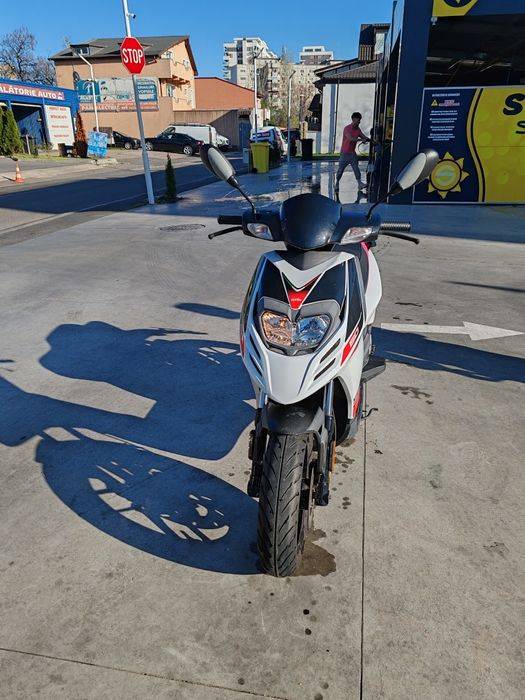 Aprilia SR 50 Motard impecabil
