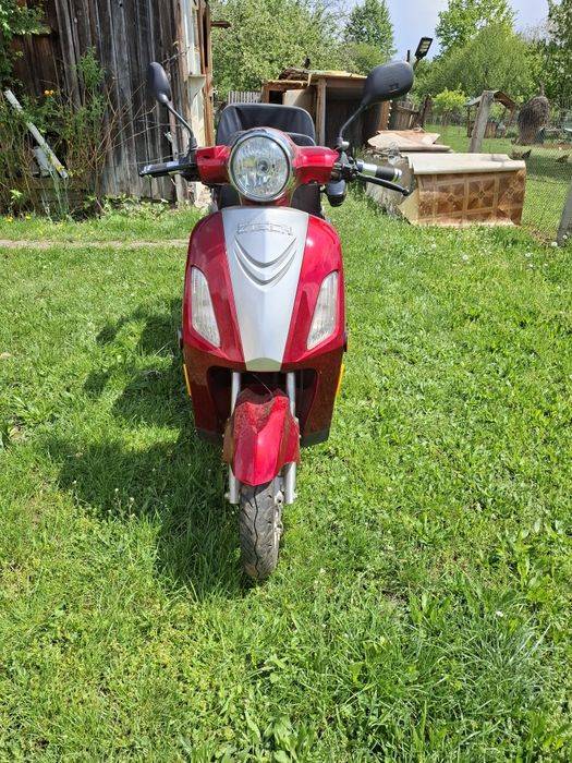 Moped electric 2 locuri