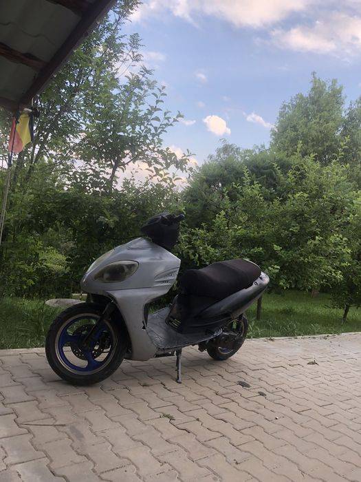 Vand scuter china,50cc,fara acte strict pentru câmp