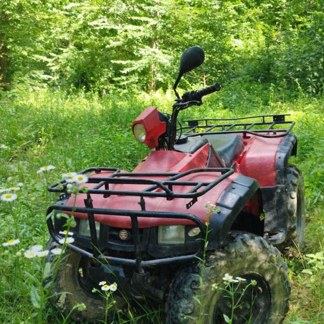 Vând atv loncin de 300cc