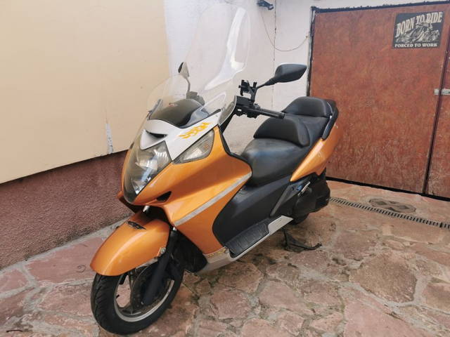 Honda Silverwing 400