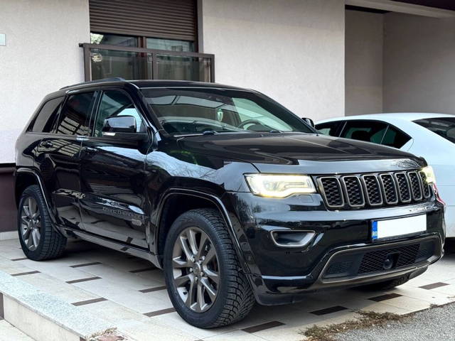 • Jeep Grand Cherokee / Limited Edition 1941 / 2017 / EURO 6 •