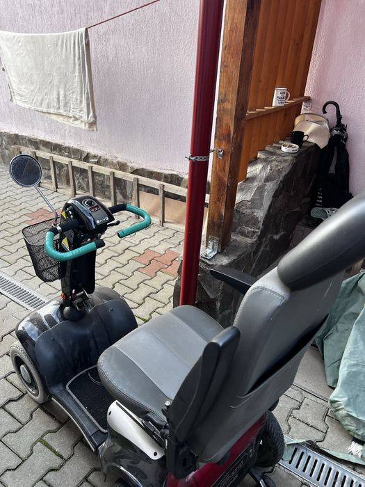 Scuter electric pentru persoane cu dezabilitati