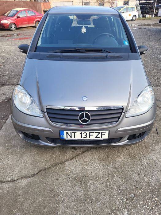 Vând mercedes a class 170