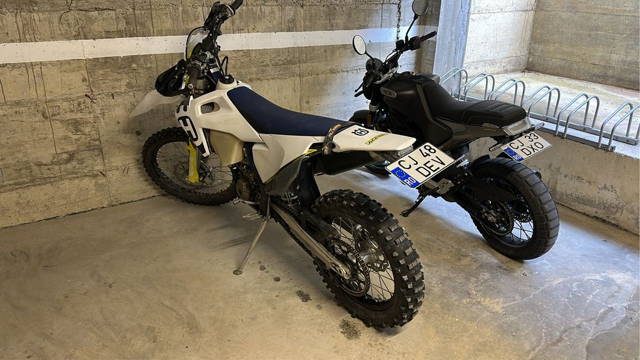 Husqvarna 250 4 timpi inmatriculata