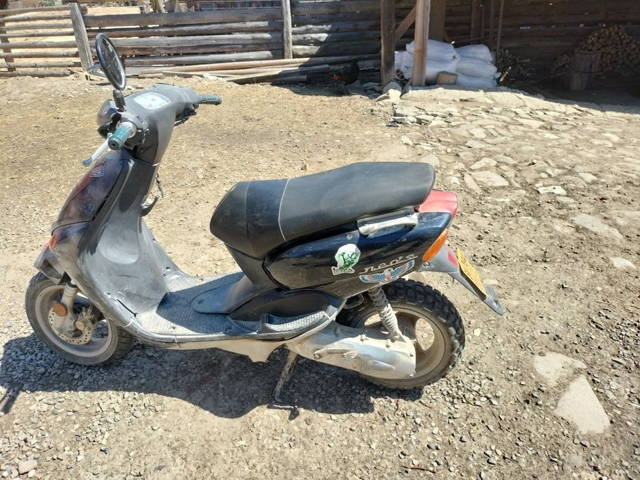 Vând scuter Yamaha