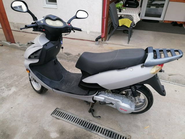 Scuter dr 125 inmatriculat