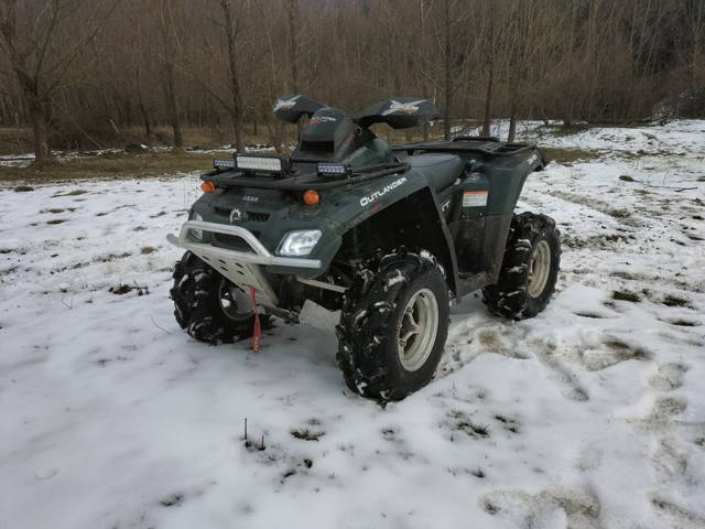 Vând can am outlander xt 800R 2007 înmatriculat bombardier