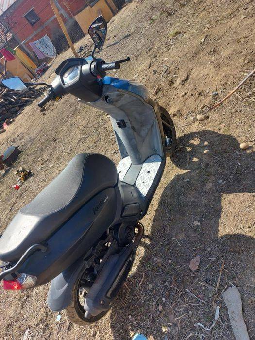 Vand scuter peugeot de 80 din 2017