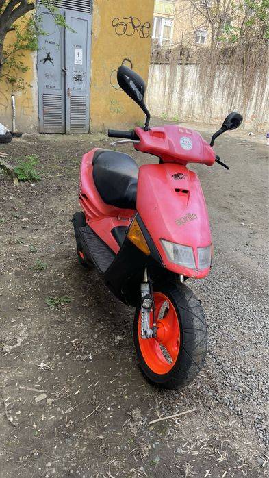 Vand scuter Aprilia SR50