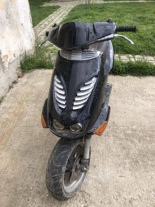 Scuter Aprilia sr50