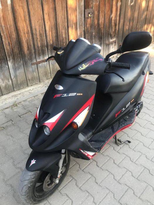 Vând Scuter Malaguti F12, 49 cm³, 2003 – stare foarte bună