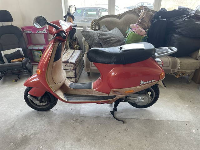 Piaggio vespa et 2 49cm 2002