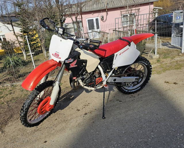 Cross Honda CR125cc 2t power valve