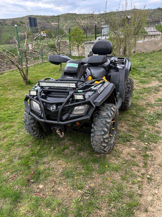 Vând ATV Can Am Outlander 800R
