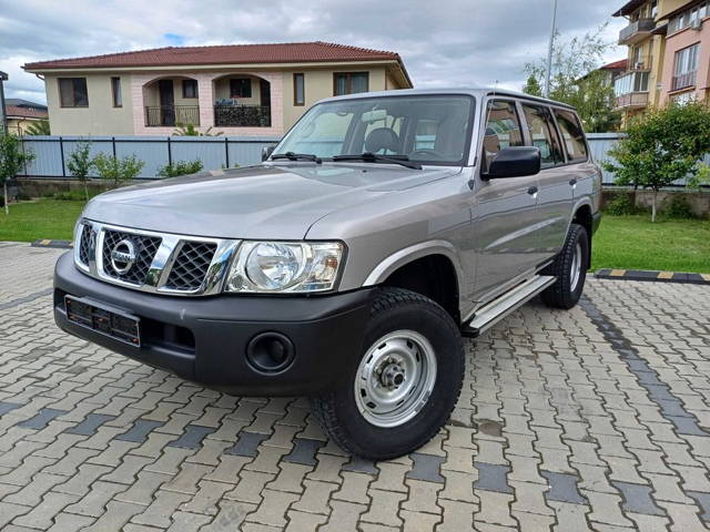 Nissan Patrol Y61 an 2015 motorizare 4.2 diesel! 17600 km reali!