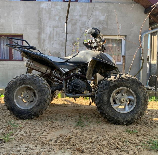 Vând ATV Shineray