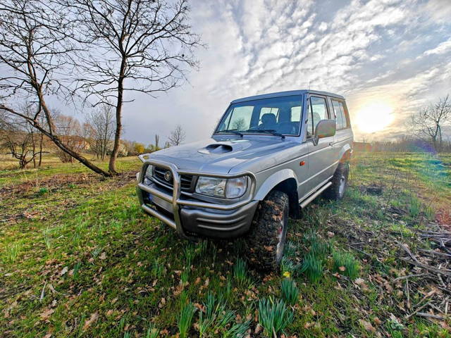 Masina de teren offroad Hyundai Galloper 4x4
