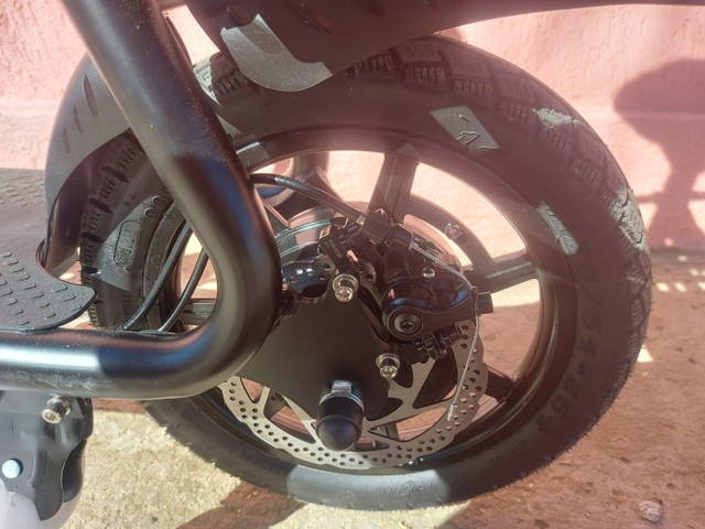 Vând scuter electric aovopro electric scuter nou