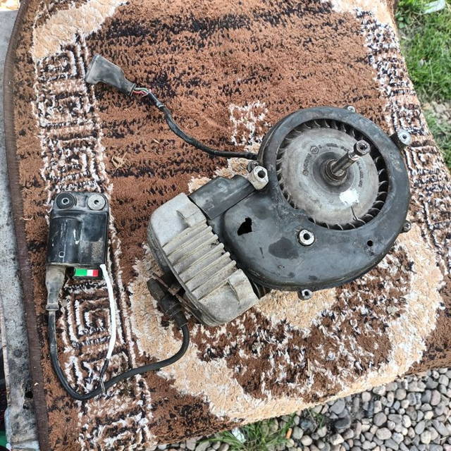 Piaggio și 2 electronic