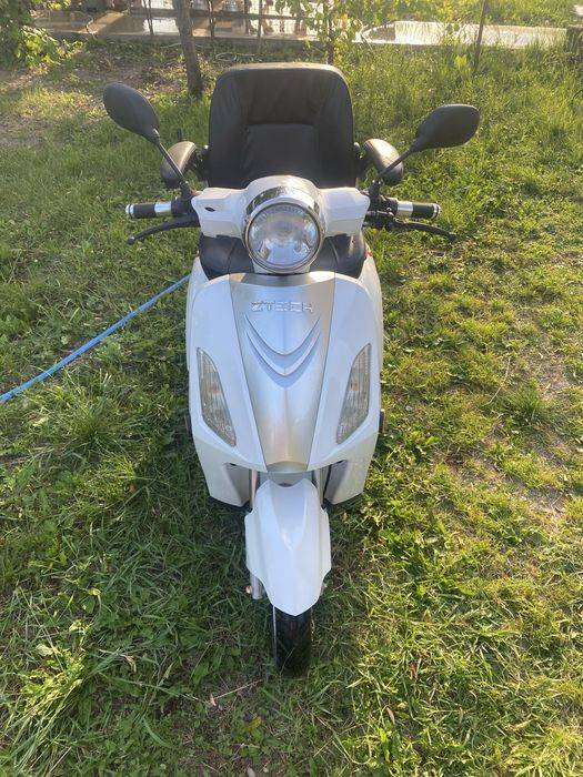 De vanzare triciclu electric ZTECH
