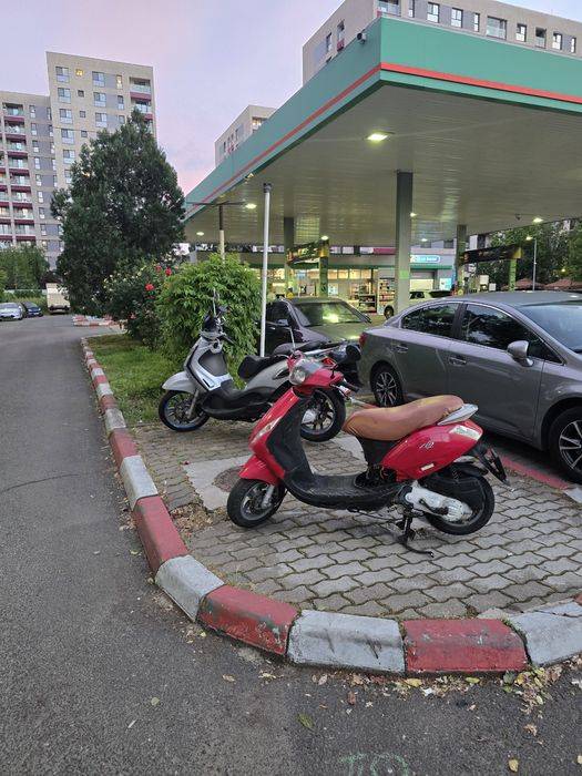 Piaggio ZIP 49CC 4T