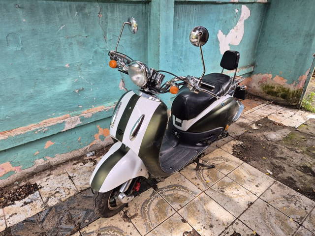 Vand scuter retro 49 cm inmatriculat  an 2020