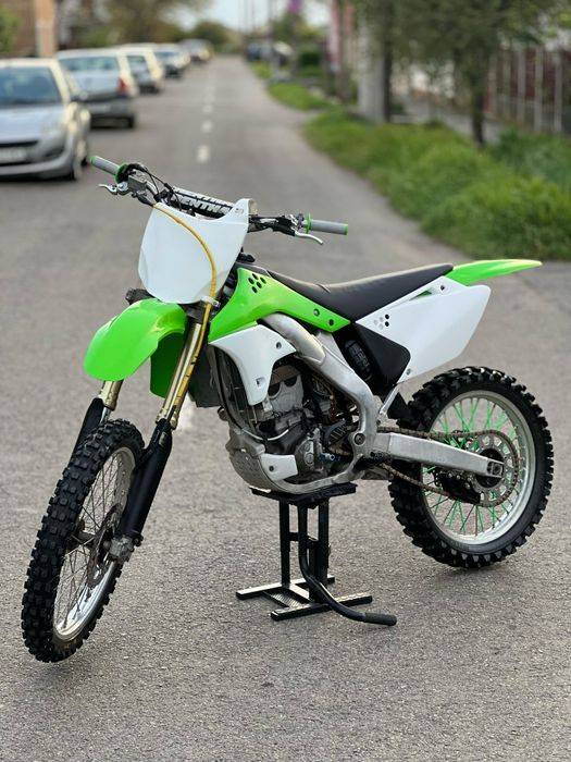 Vănd Kawasaki kxf 250 2010 /impecabil/2100€neg!